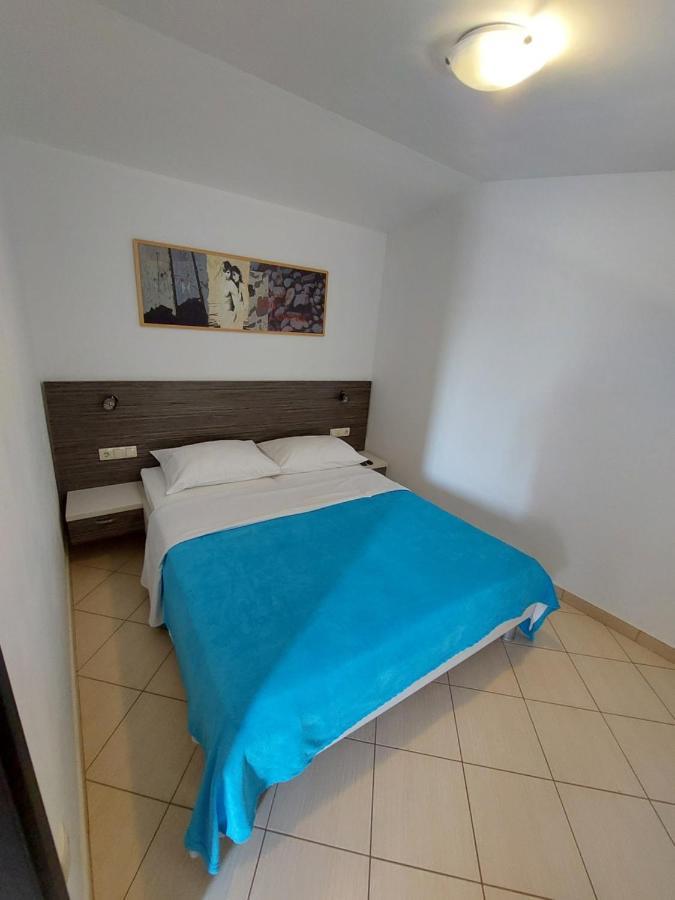 Holiday Baška Voda Exterior foto